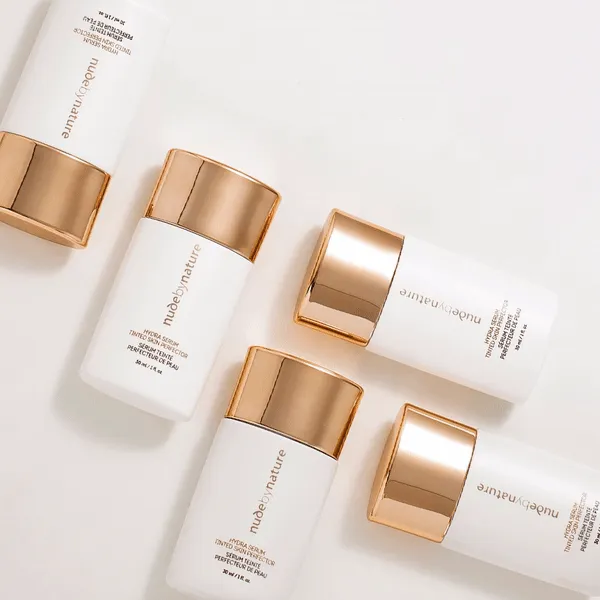 NUDE BY NATURE Hydra Serum Tinted Skin Perfector - Soft Sand #02